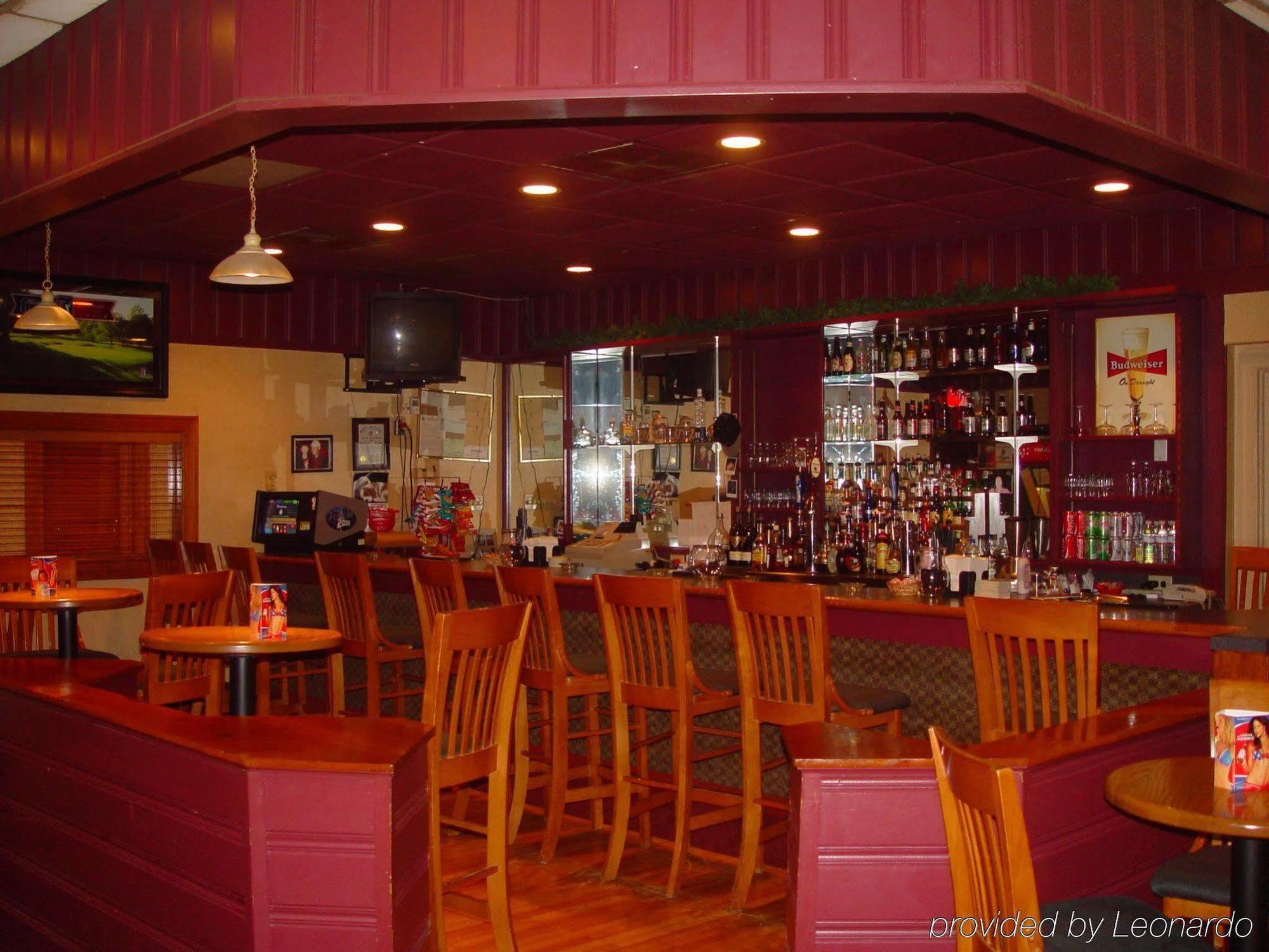 Mayfair Inn Williamston Restaurante foto
