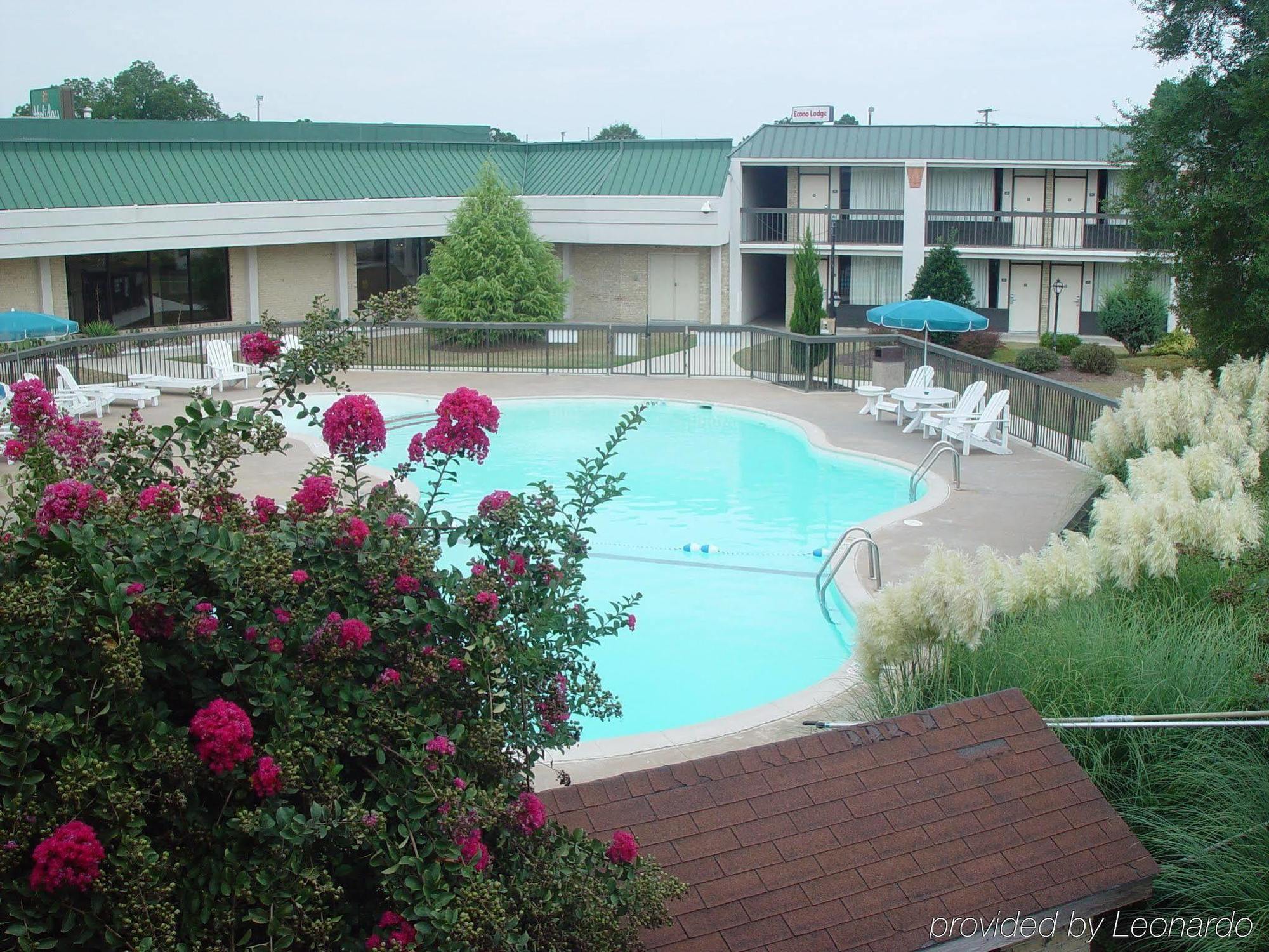 Mayfair Inn Williamston Exterior foto